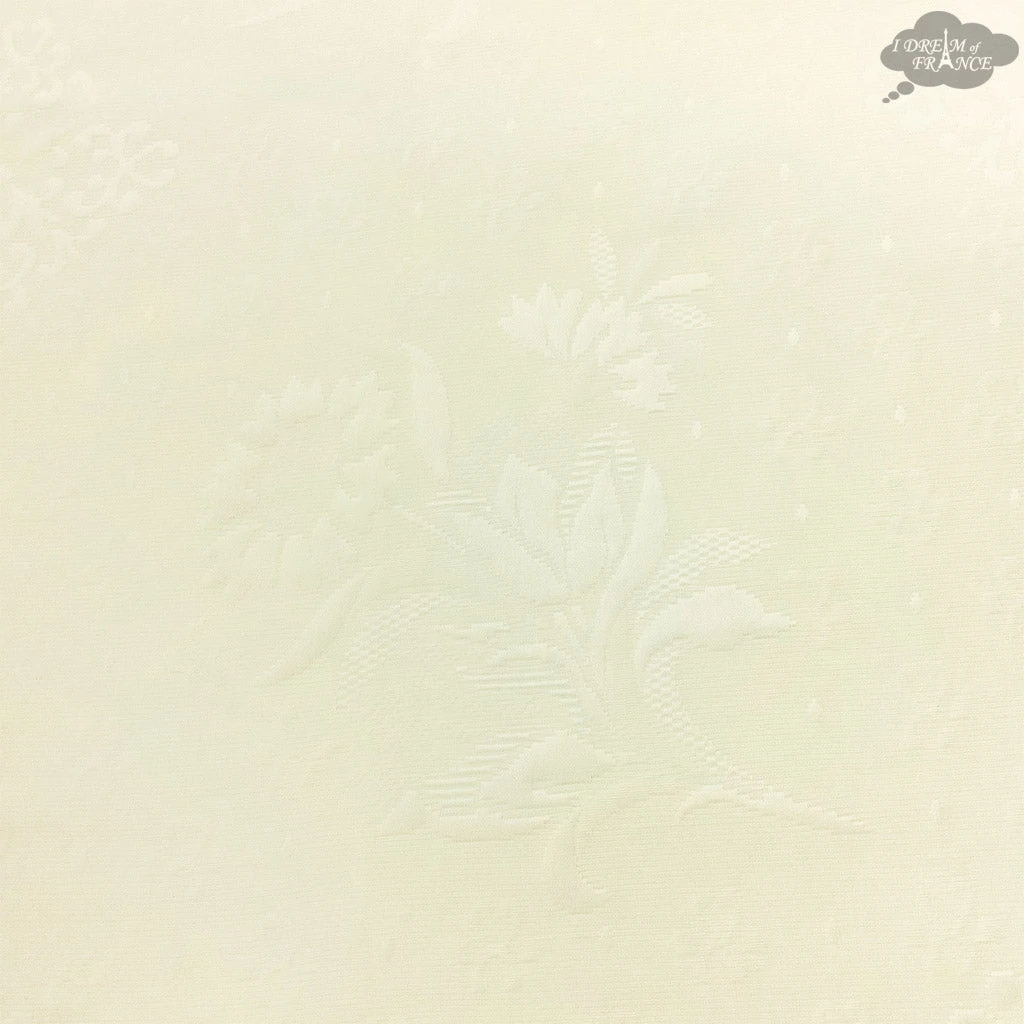 62x124" Rectangular Roses & Lavender Matelassé Tablecloth By Tissus Toselli 4 62x124" Rectangular Roses & Lavender Matelassé Tablecloth By Tissus Toselli - Image 2